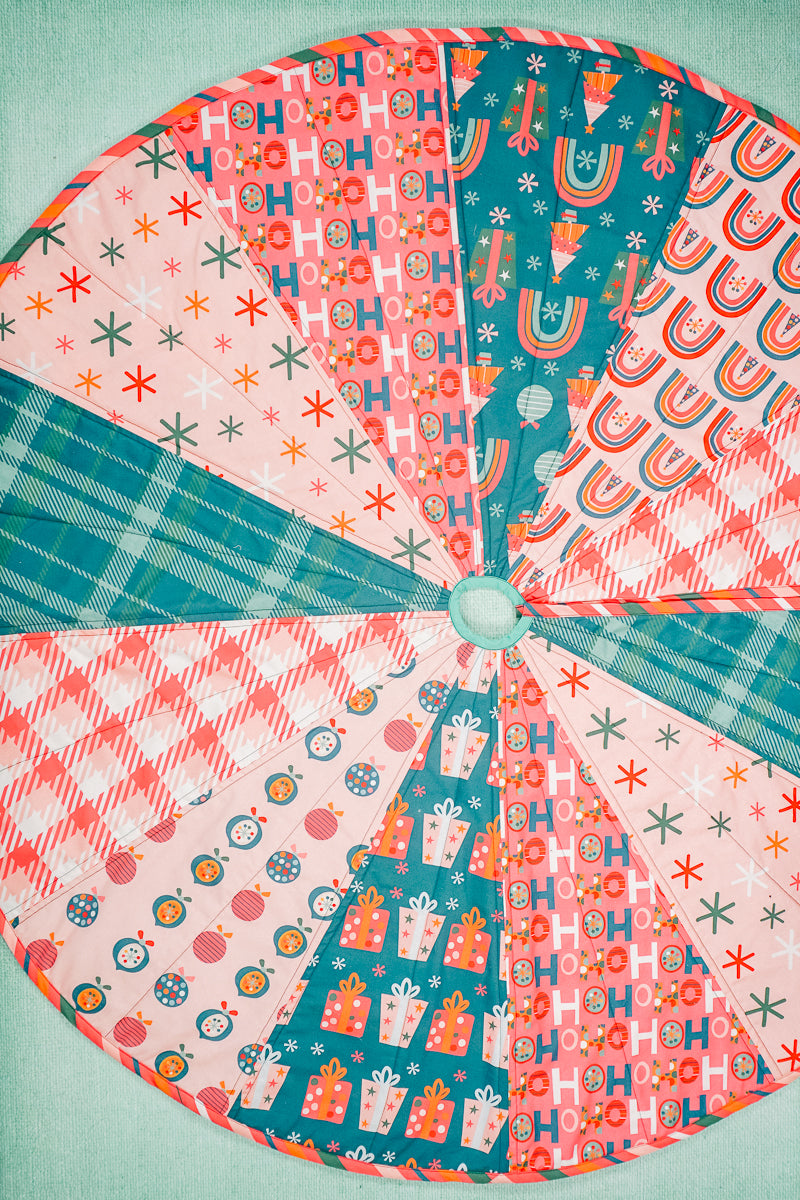 12 Piece Christmas Tree Skirt Sewing Pattern