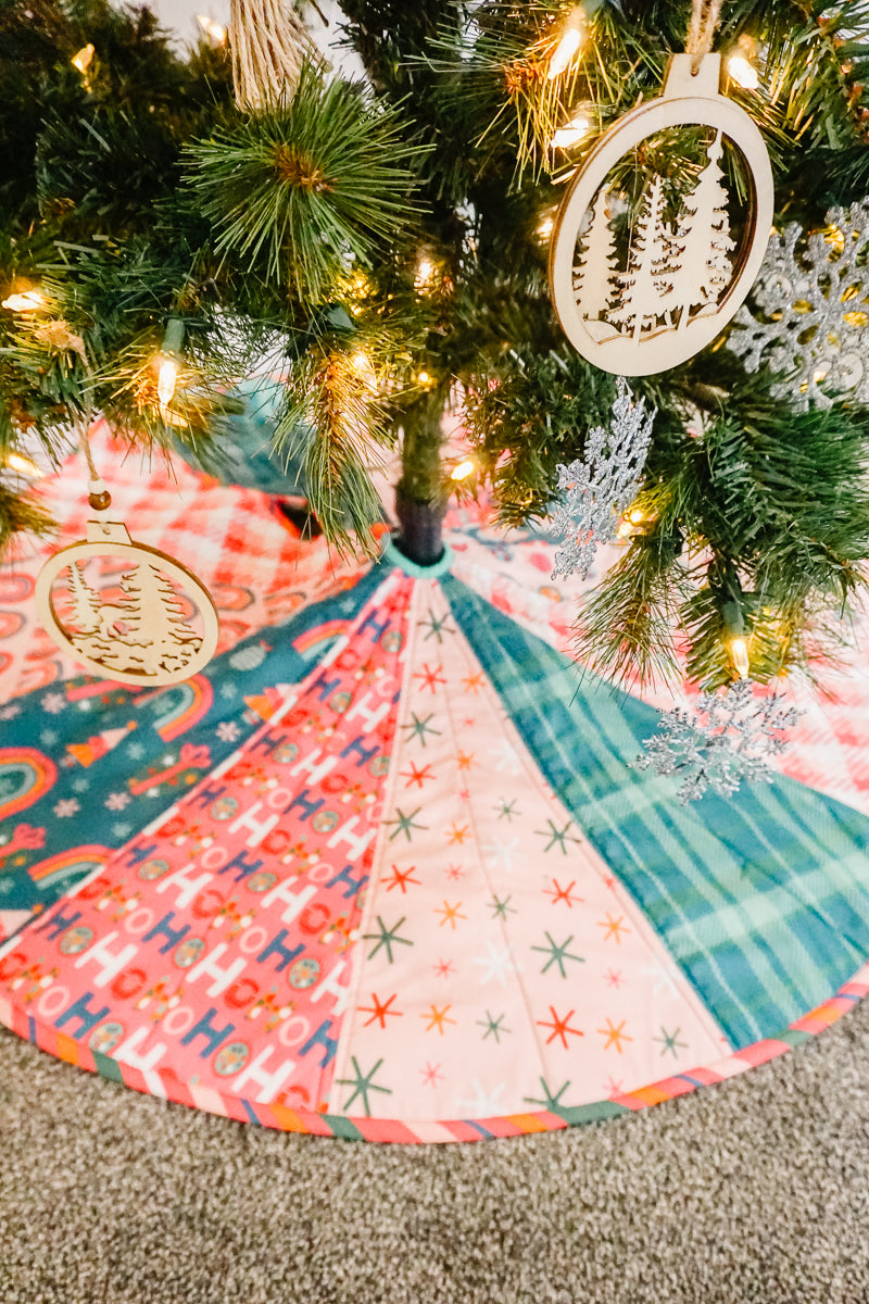 12 Piece Christmas Tree Skirt Sewing Pattern