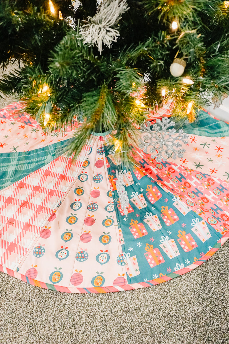 12 Piece Christmas Tree Skirt Sewing Pattern