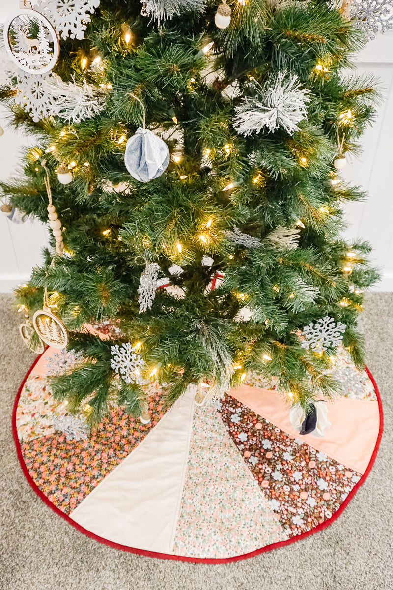 12 Piece Christmas Tree Skirt Sewing Pattern