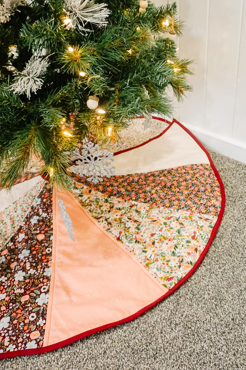 12 Piece Christmas Tree Skirt Sewing Pattern