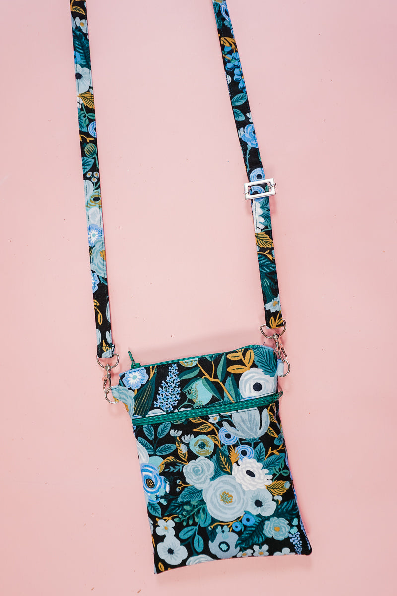 Cell Phone Bag Pattern and Tutorial