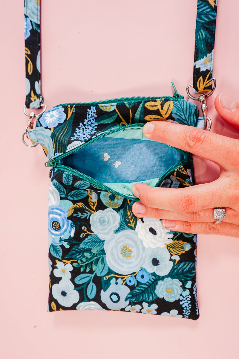 Cell Phone Bag Pattern and Tutorial