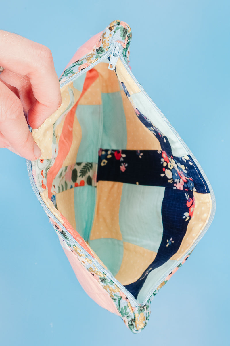 Zipper Pouch Pattern and Tutorial