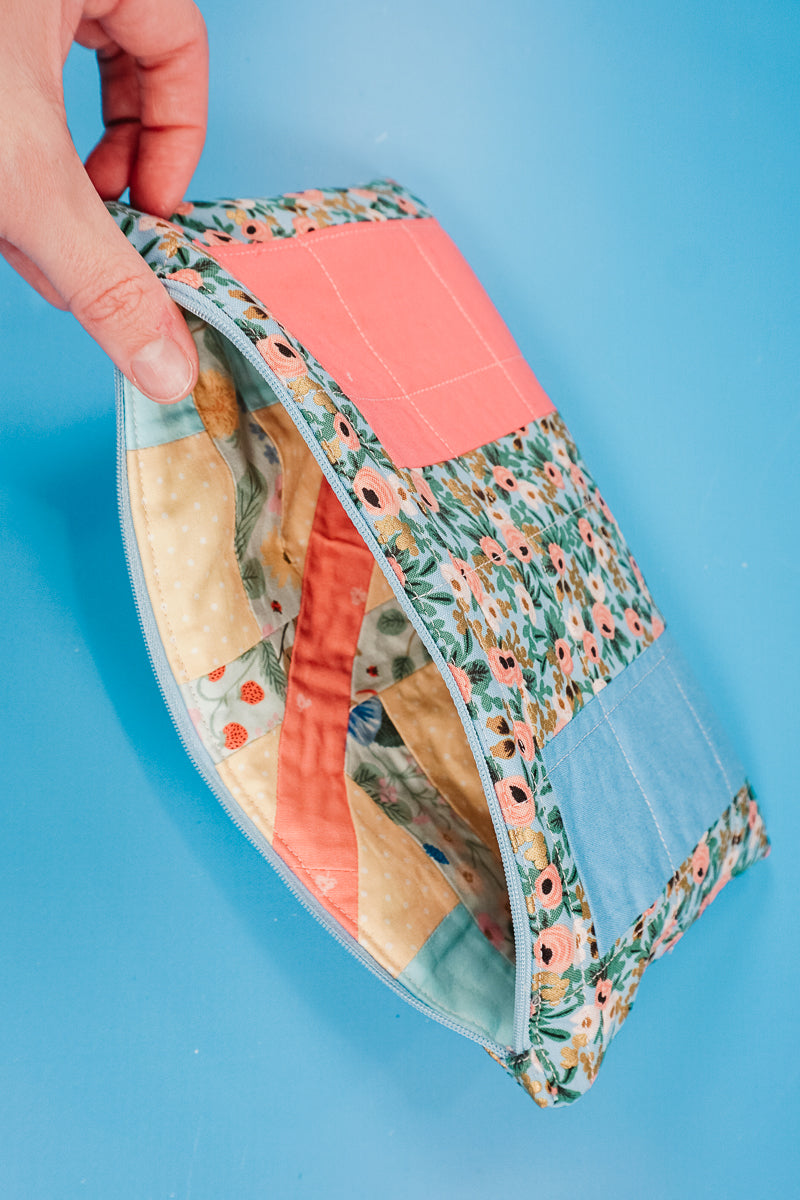 Zipper Pouch Pattern and Tutorial