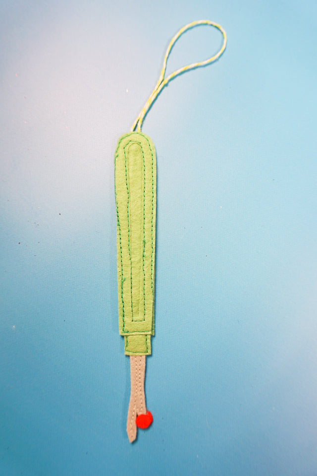 Seam Ripper Felt Ornament Pattern