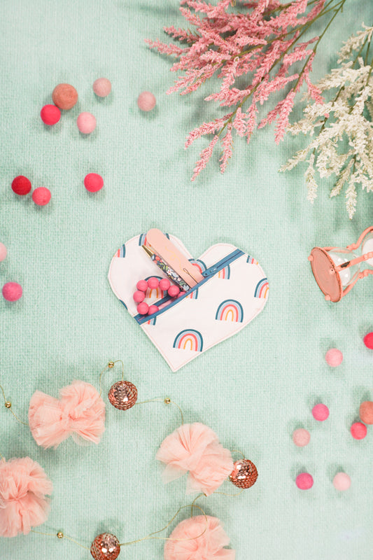 Heart Zipper Pouch Pattern and Tutorial