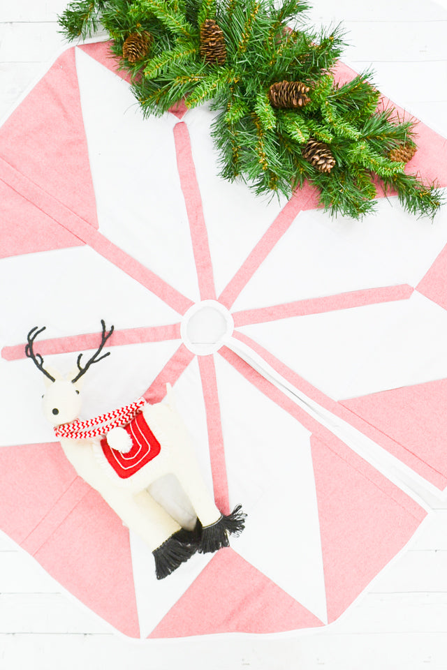 Quilted Fair Isle Tree Skirt Pattern and Tutorial