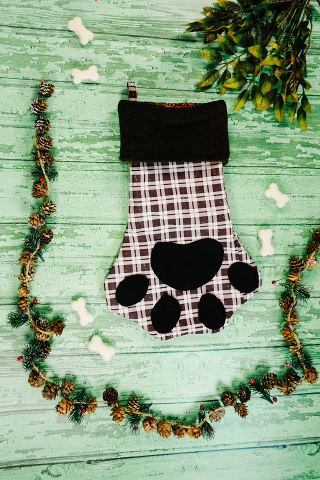 Dog Paw Stocking Pattern and Tutorial