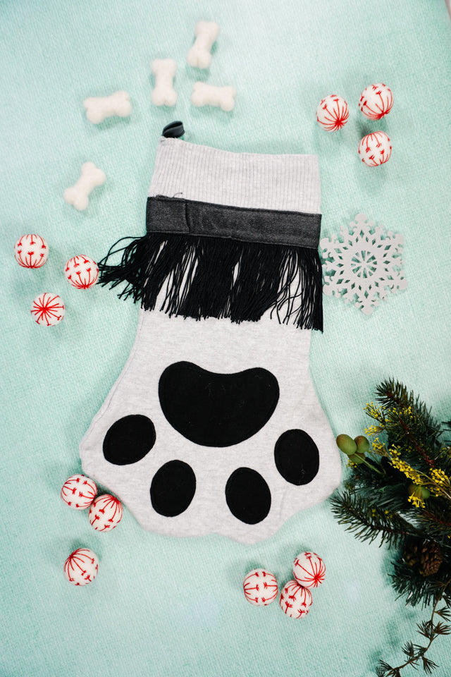 Dog Paw Stocking Pattern and Tutorial